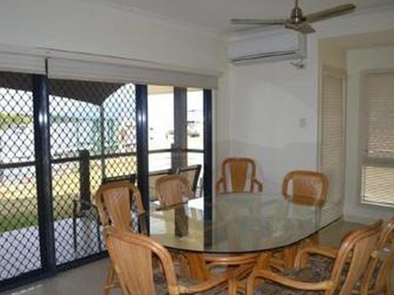 Hinchinbrook Marine Cove Resort Lucinda Exterior photo