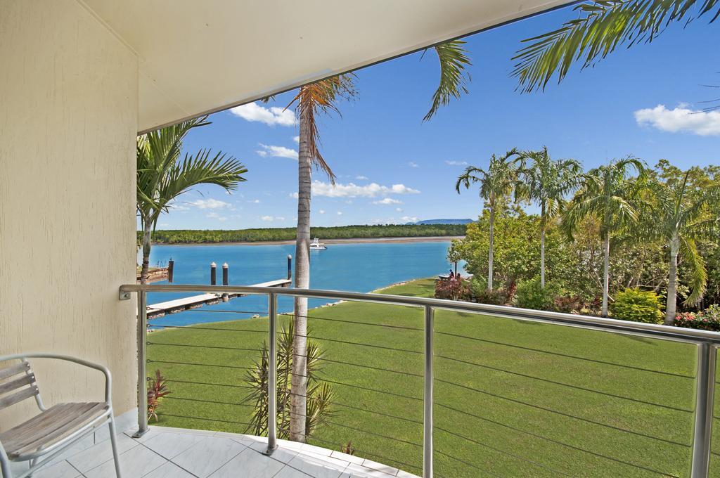 Hinchinbrook Marine Cove Resort Lucinda Exterior photo
