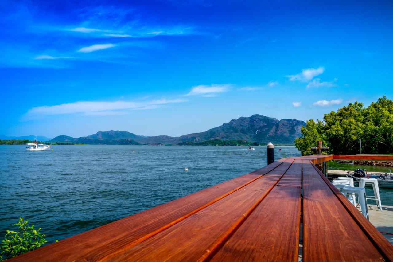 Hinchinbrook Marine Cove Resort Lucinda Exterior photo