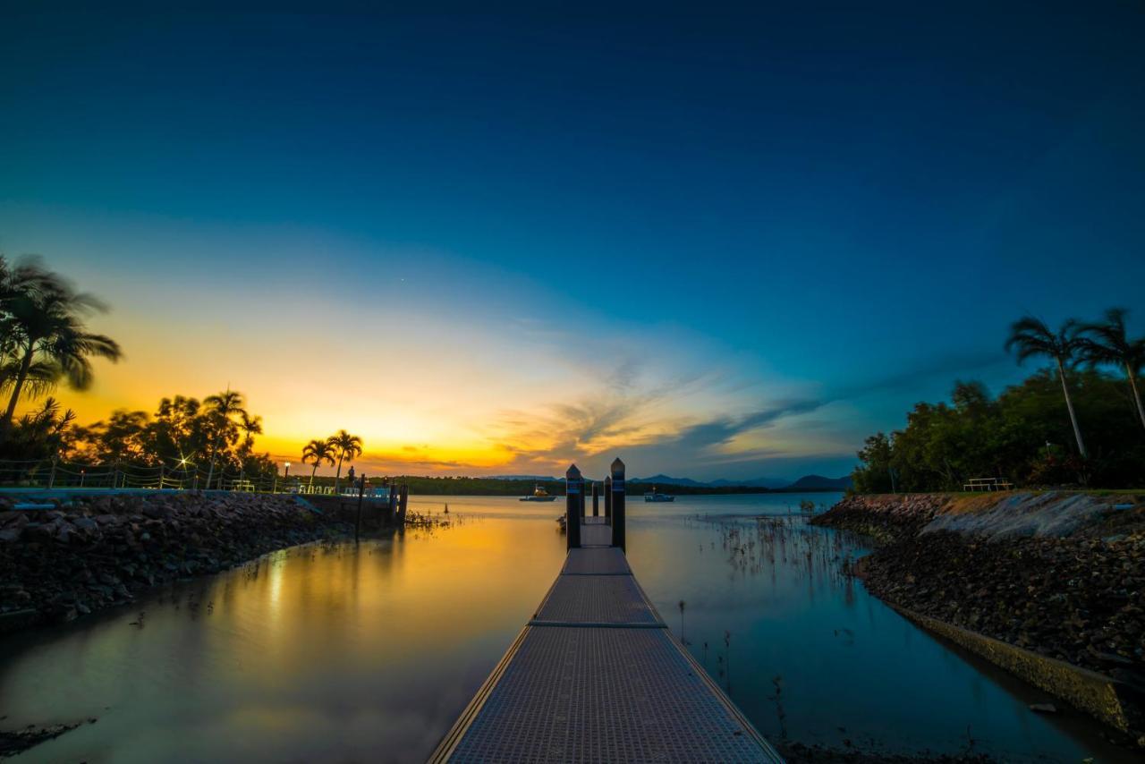 Hinchinbrook Marine Cove Resort Lucinda Exterior photo