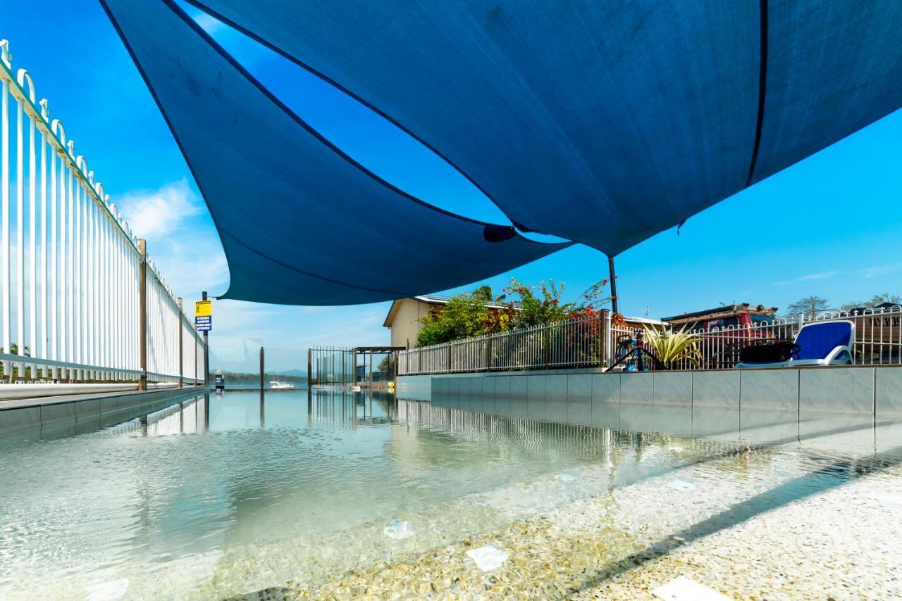 Hinchinbrook Marine Cove Resort Lucinda Exterior photo