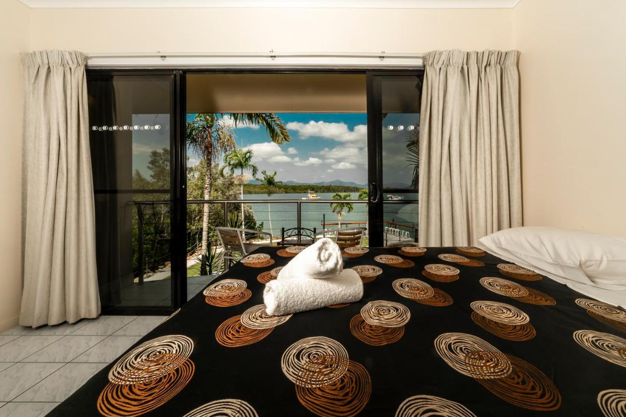 Hinchinbrook Marine Cove Resort Lucinda Exterior photo