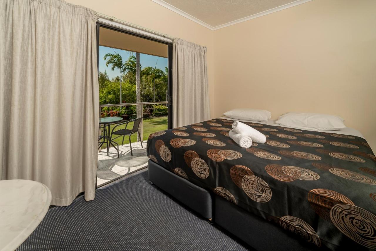 Hinchinbrook Marine Cove Resort Lucinda Exterior photo