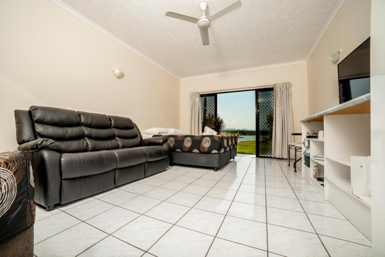Hinchinbrook Marine Cove Resort Lucinda Exterior photo