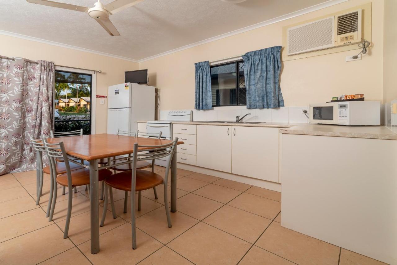 Hinchinbrook Marine Cove Resort Lucinda Exterior photo